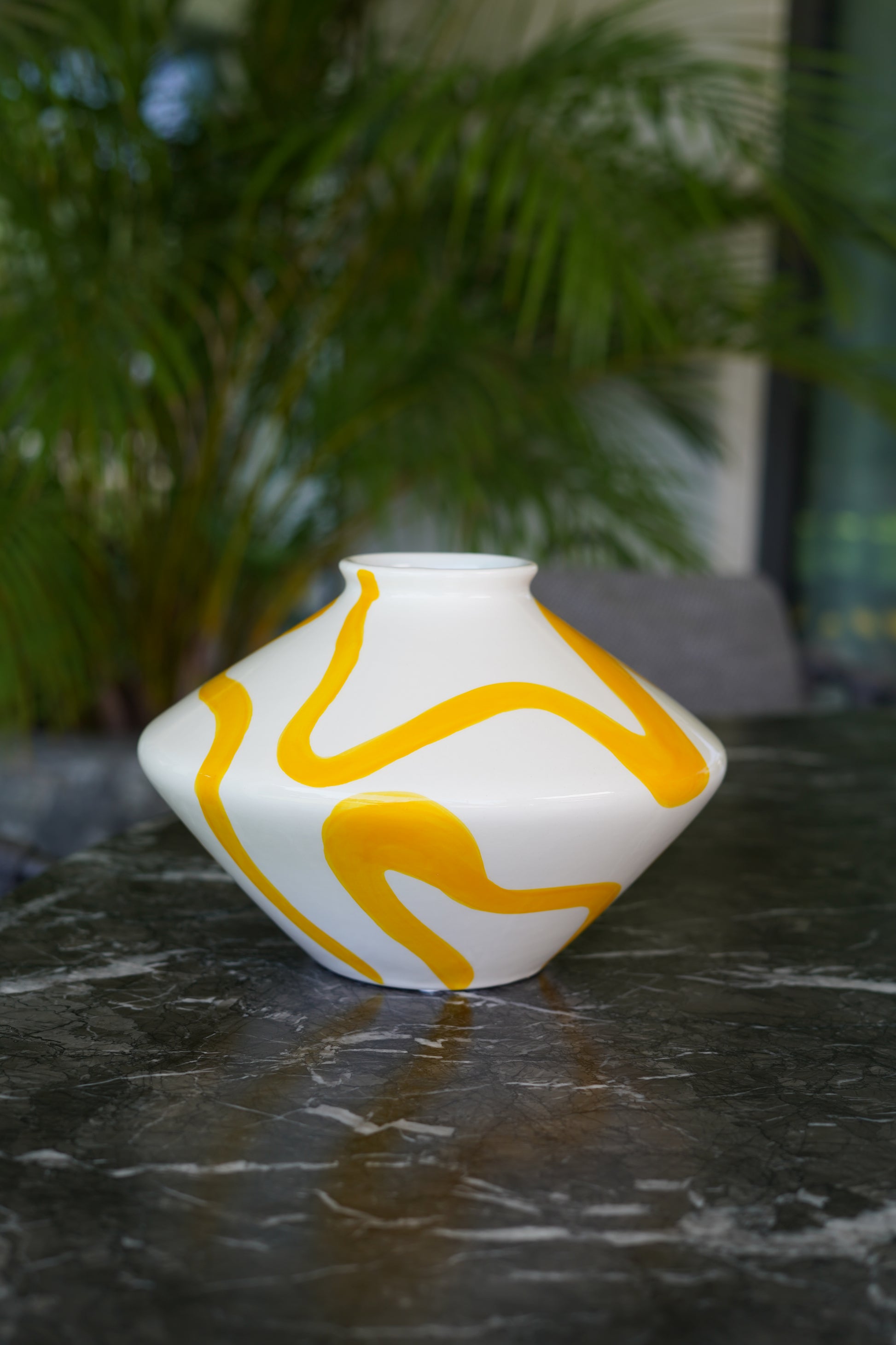 ~ White & yellow vase “Rafael”