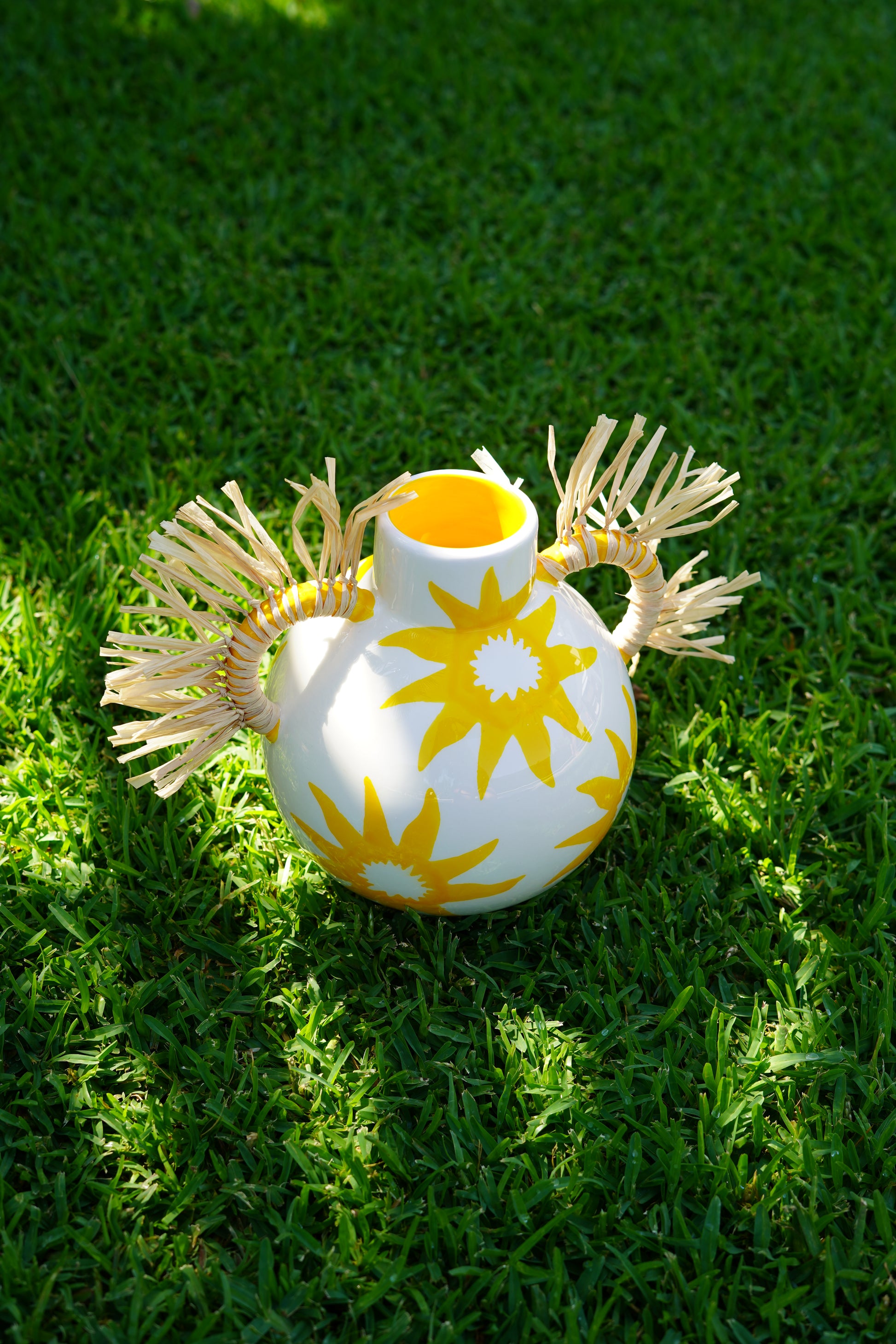 ~ White & yellow vase “Fernanda”