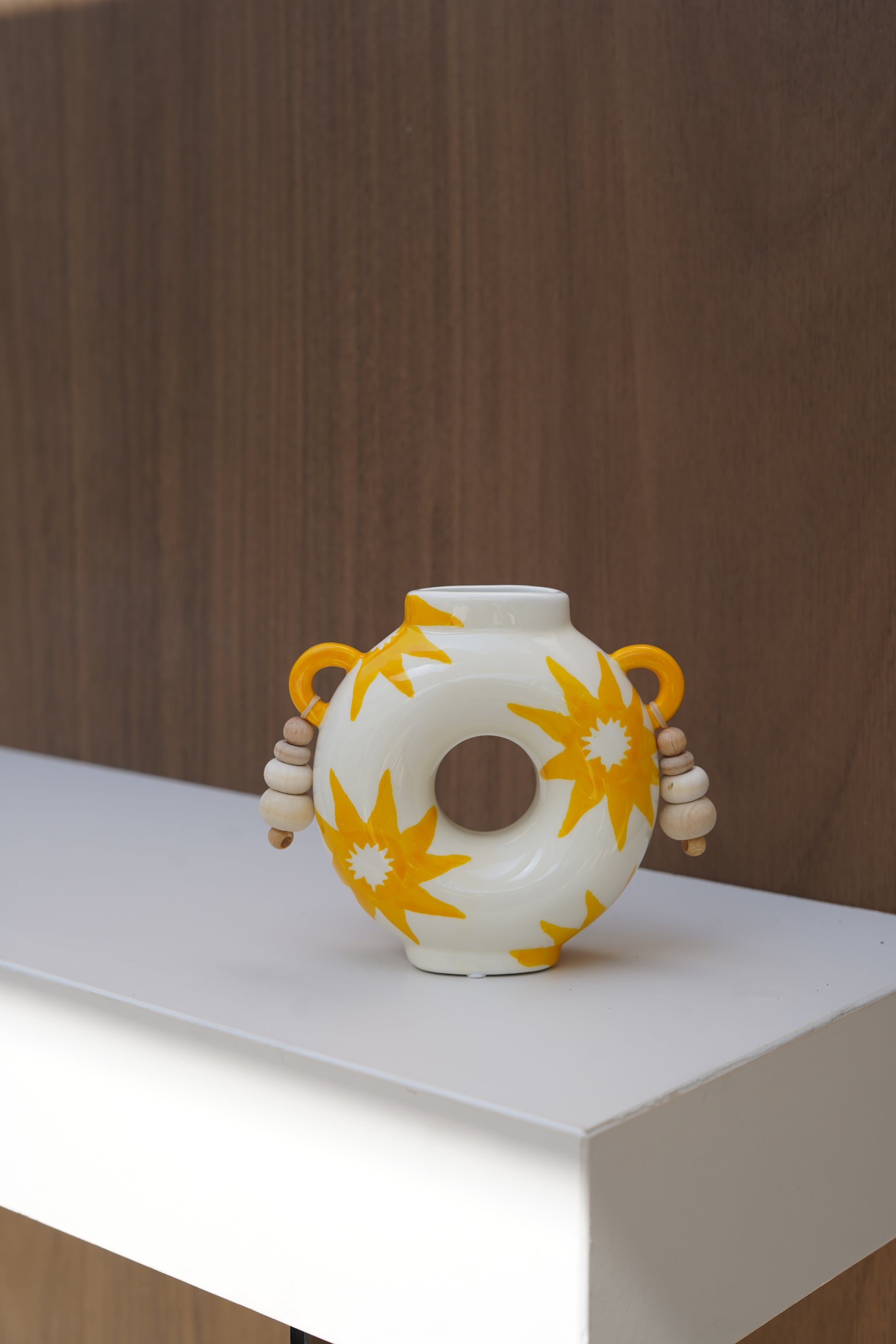 ~ White & yellow vase “Silvia”